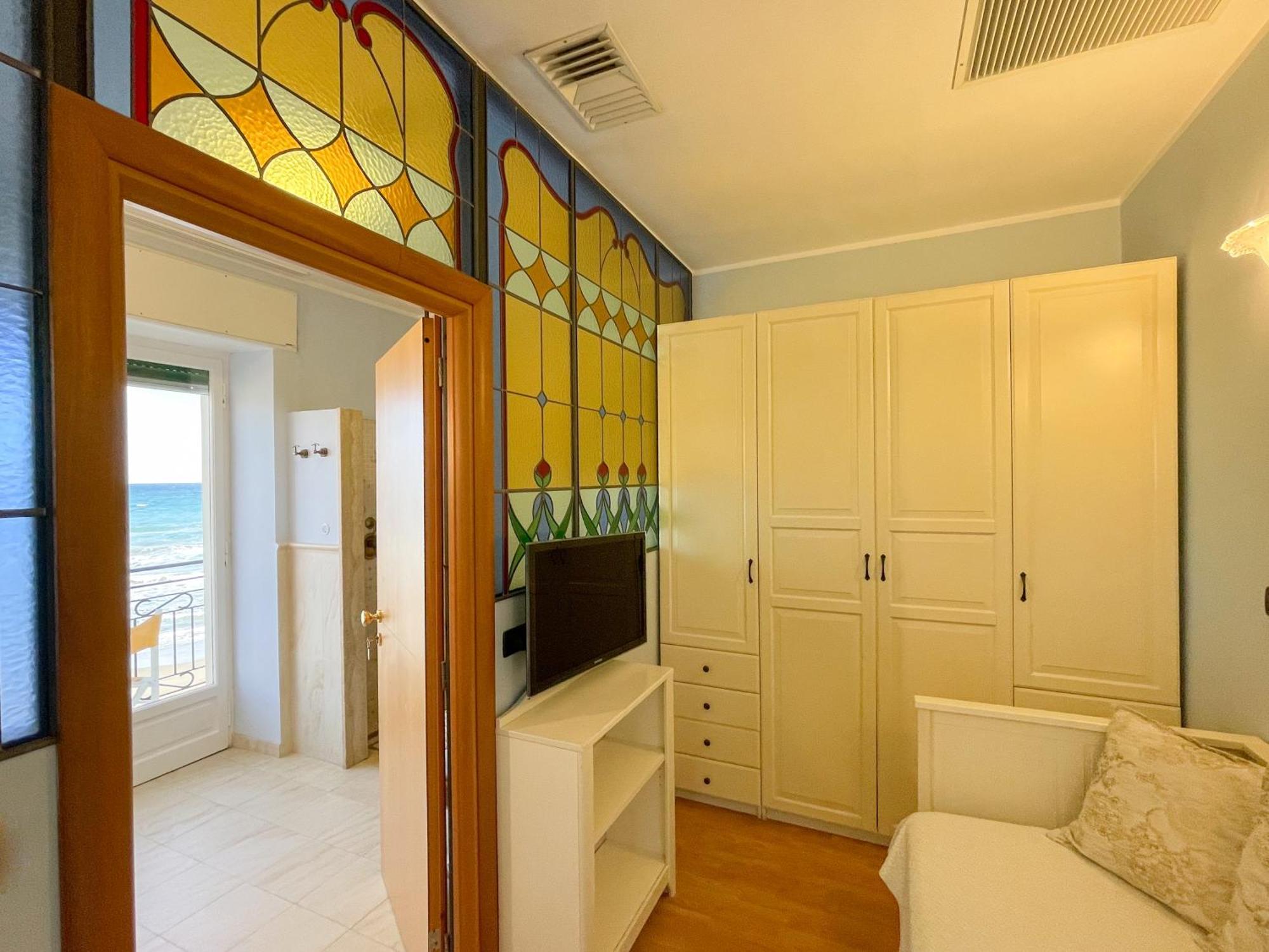 Jasmin Charme Hotel Diano Marina Kültér fotó